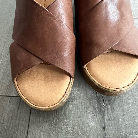 NWT Born Nora Shoes Women’s Sz 8 Platform Heels Leather - Picture 2 of 8